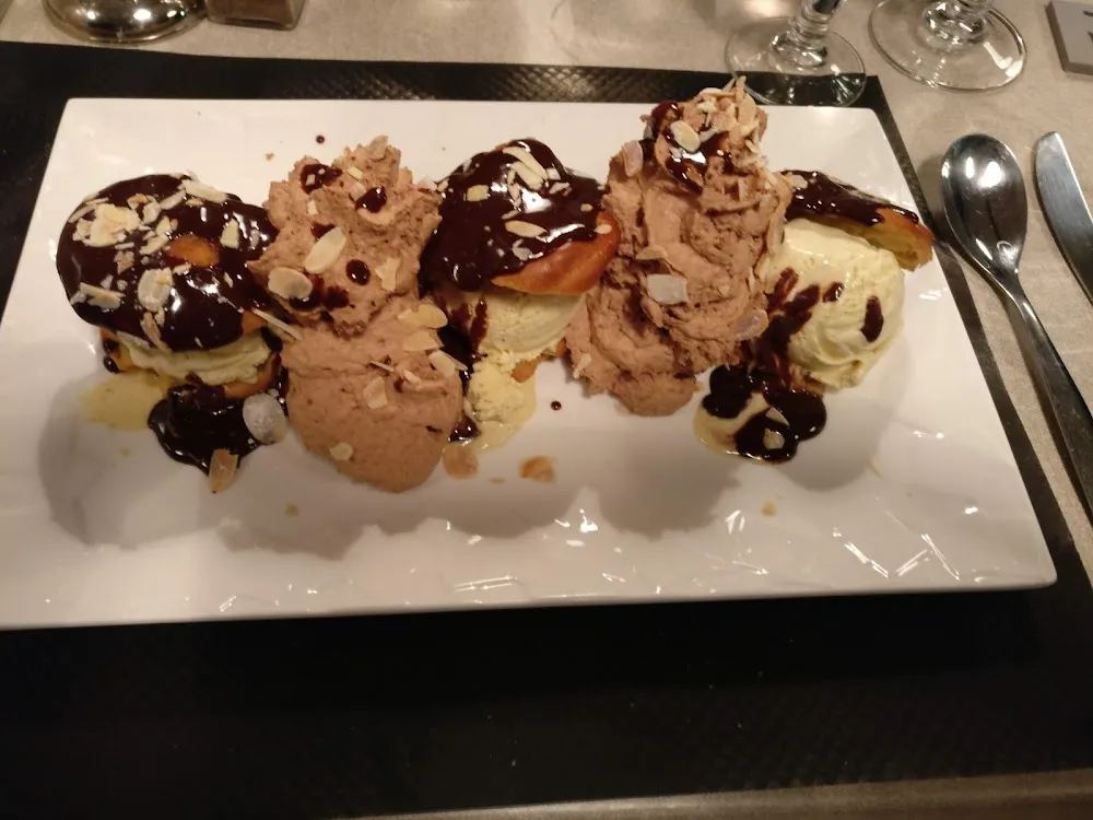 Profiteroles